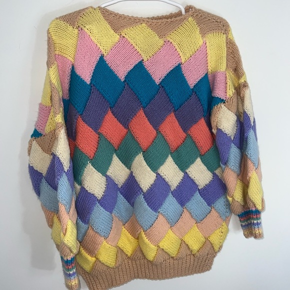 VINTAGE COLORFUL SWEATER - Picture 2 of 14